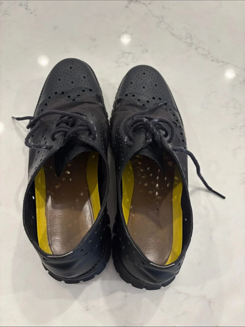 Men's Cole Haan Perforated Wingtip Dress Shoes | size 9M